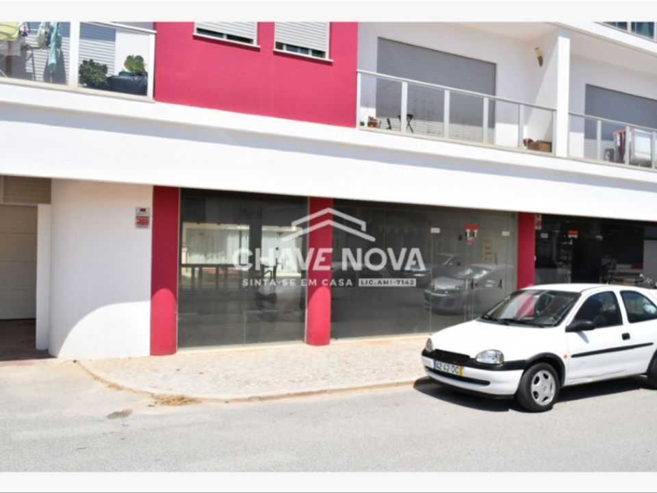 Erhvervsejendom i Guia, Faro - foto 1