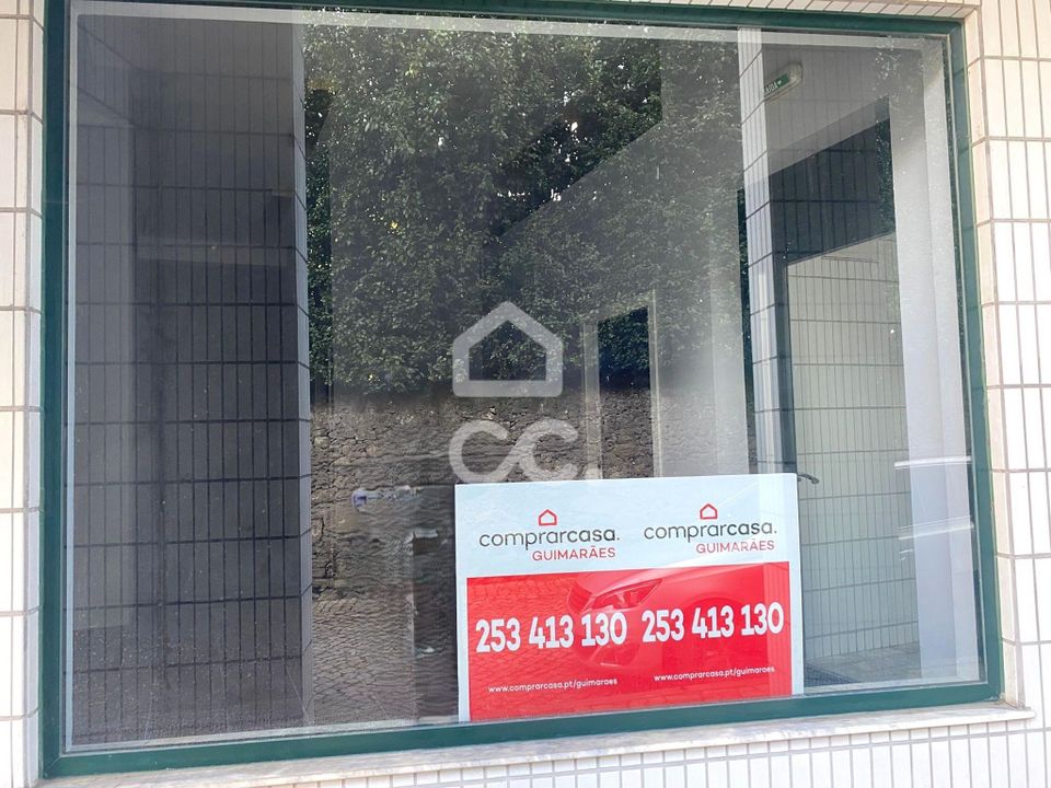 Commercial property in Felgueiras, Porto - photo 3