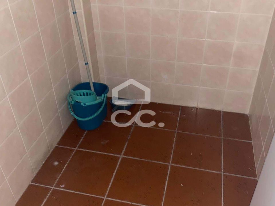 Commercial property in Felgueiras, Porto - photo 5