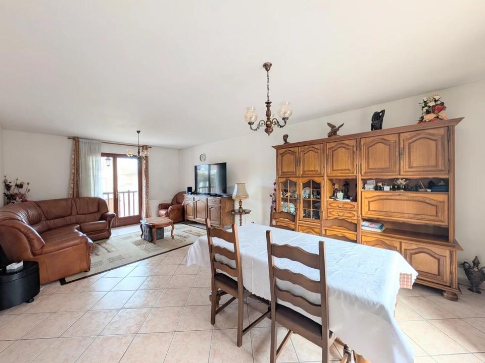 Villa i Les Clayes-Sous-Bois, Yvelines - foto 1