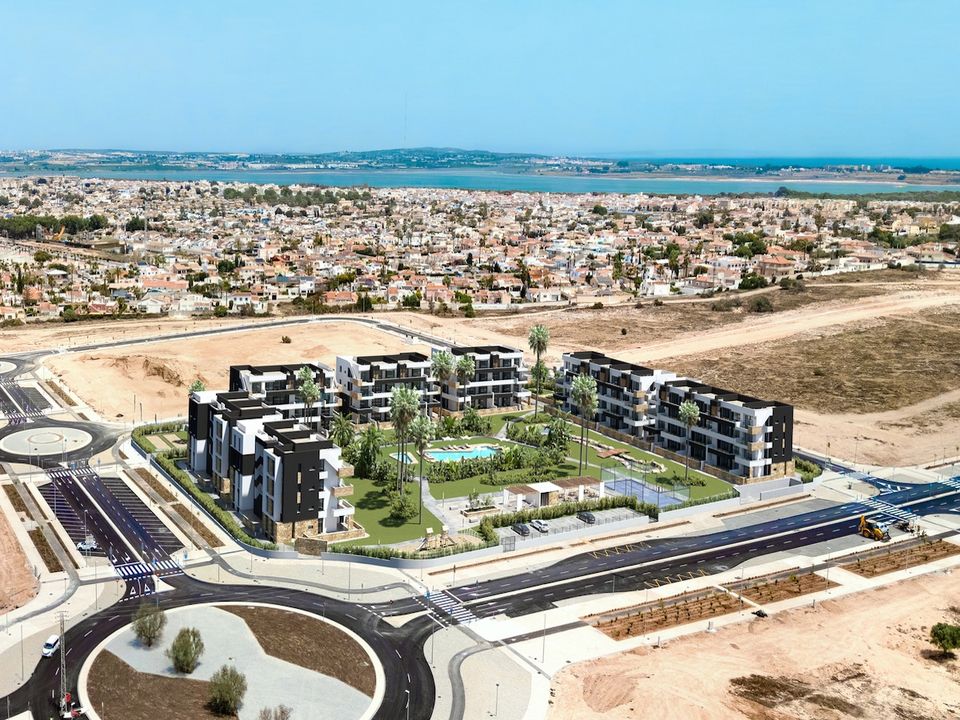 Lejlighed i Torrevieja, Alicante - foto 2