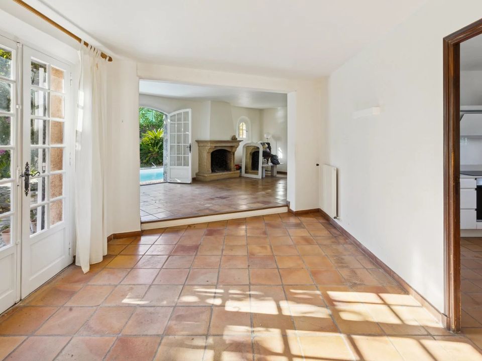 Villa i Mandelieu-la-Napoule, Alpes-Maritimes - foto 3