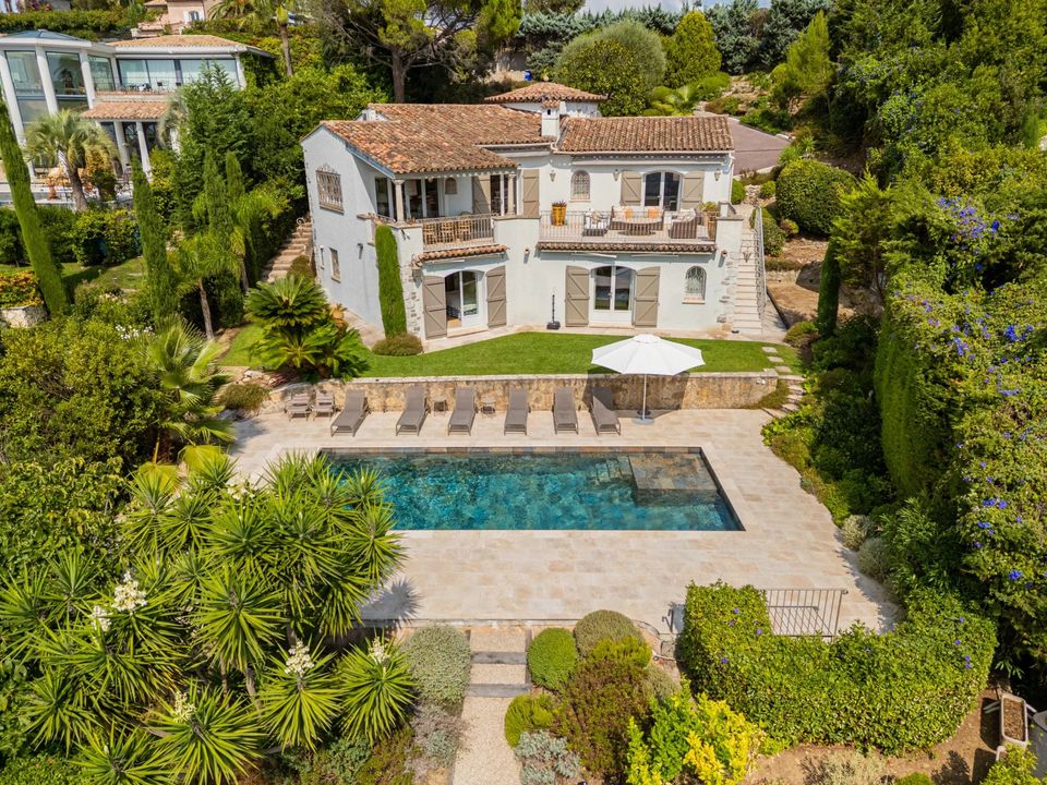 Villa i Le Cannet, Alpes-Maritimes - foto 1
