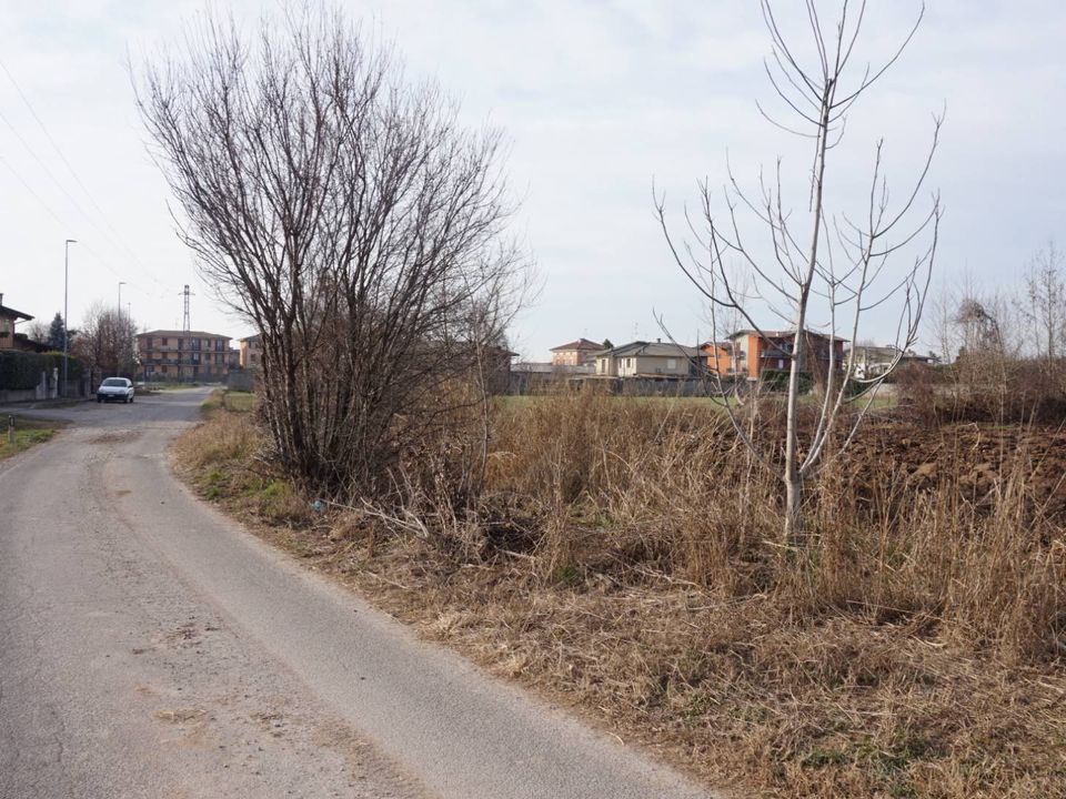 Helårsgrund i Isorella, Brescia - foto 4