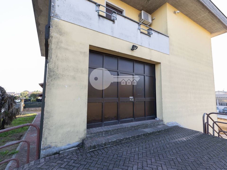 Erhvervsejendom i Leno, Brescia - foto 5