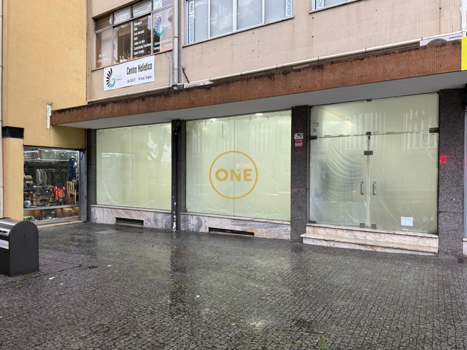L'establiment comercial a Trofa, Porto - foto 3