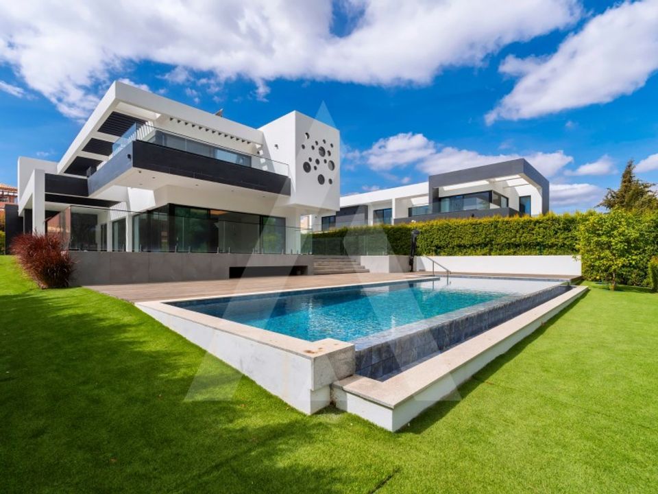 Villa i Quarteira, Faro - foto 1
