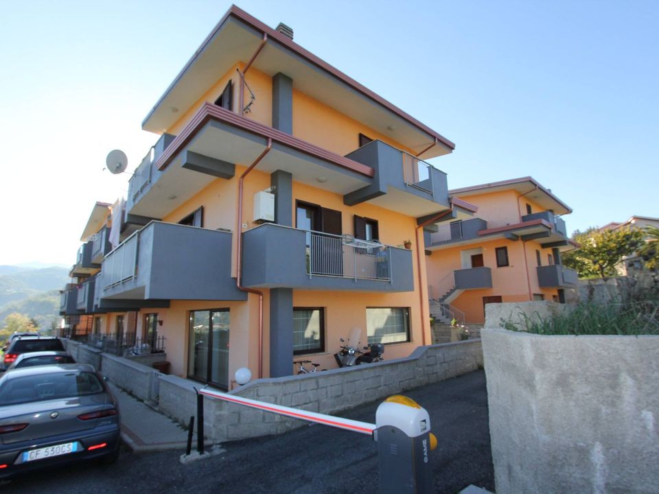Rækkehus i Mendicino, Cosenza - foto 1
