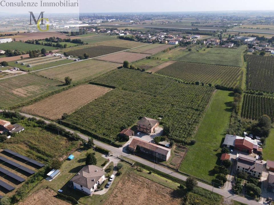 Helårsgrund i Cologna Veneta, Verona - foto 2
