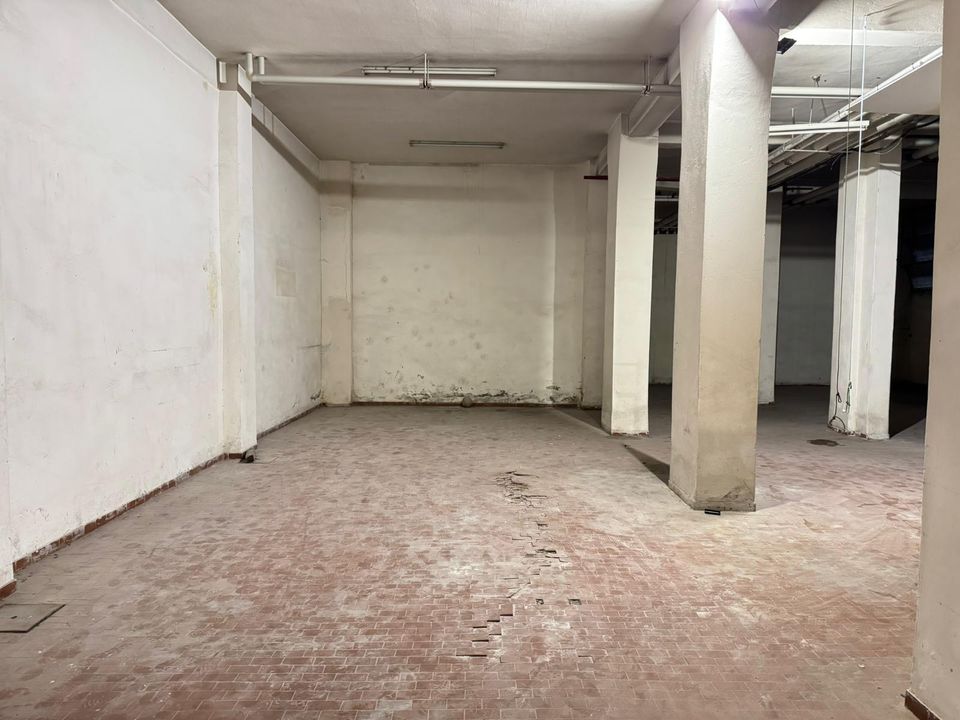 Erhvervsejendom i Bologna, Bologna - foto 3