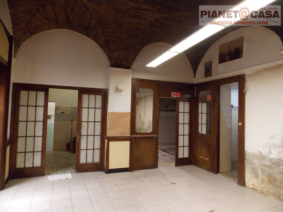 Erhvervsejendom i Ascoli Piceno, Ascoli Piceno - foto 3