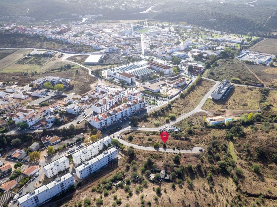 Helårsgrund i Silves, Faro - foto 1