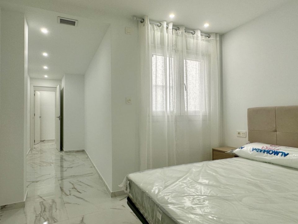 Lejlighed i Torrevieja, Alicante - foto 4