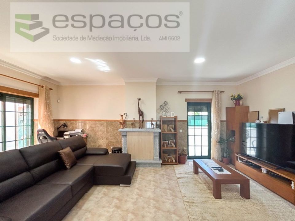 Villa in Castelo Branco, Castelo Branco - foto 1