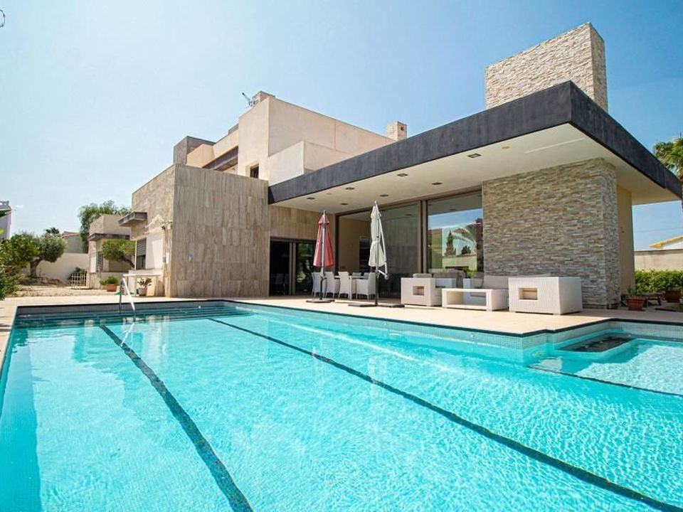 Villa i Alfaz del Pi, Alicante - foto 1