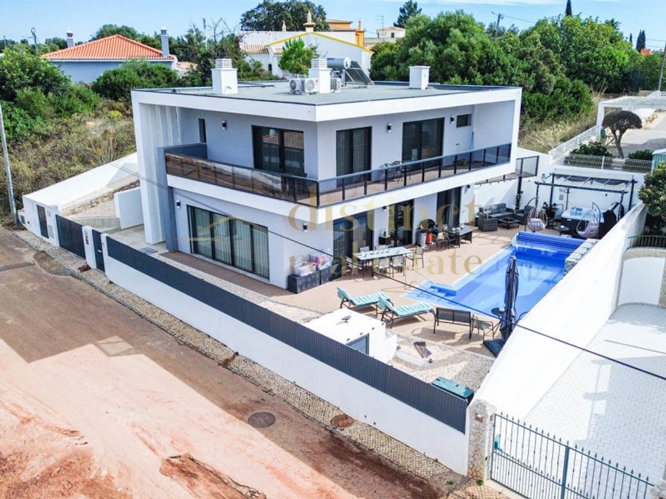 Villa i Mexilhoeira Grande, Faro - foto 1