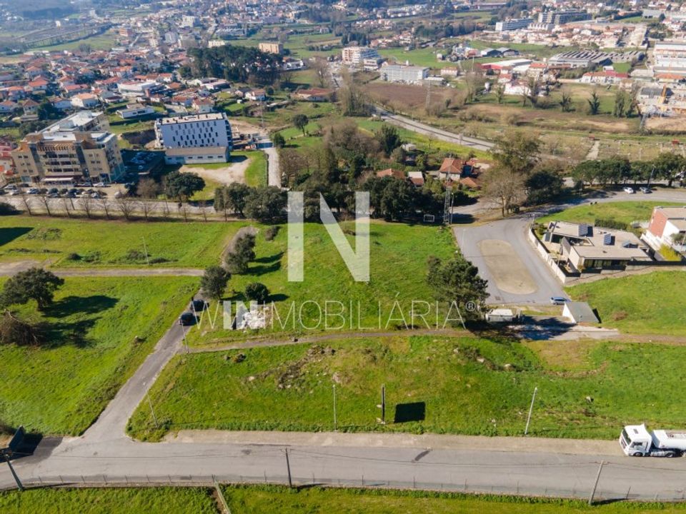 Helårsgrund i Vila Nova de Famalicao, Braga - foto 1