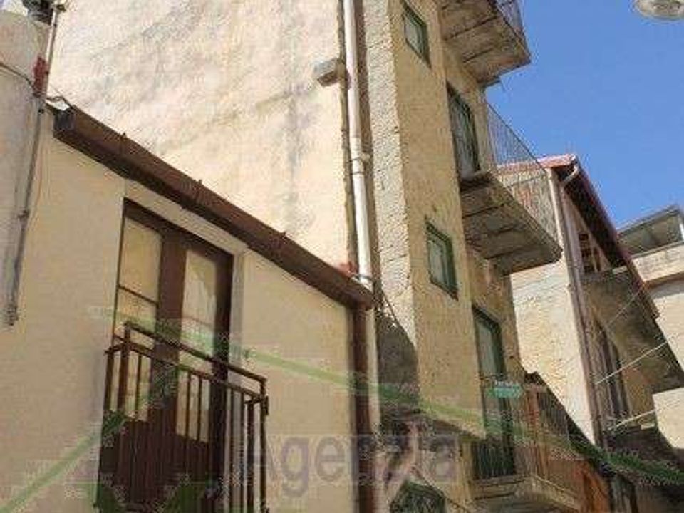 Rekkehus i Cianciana, Agrigento - bilde 1