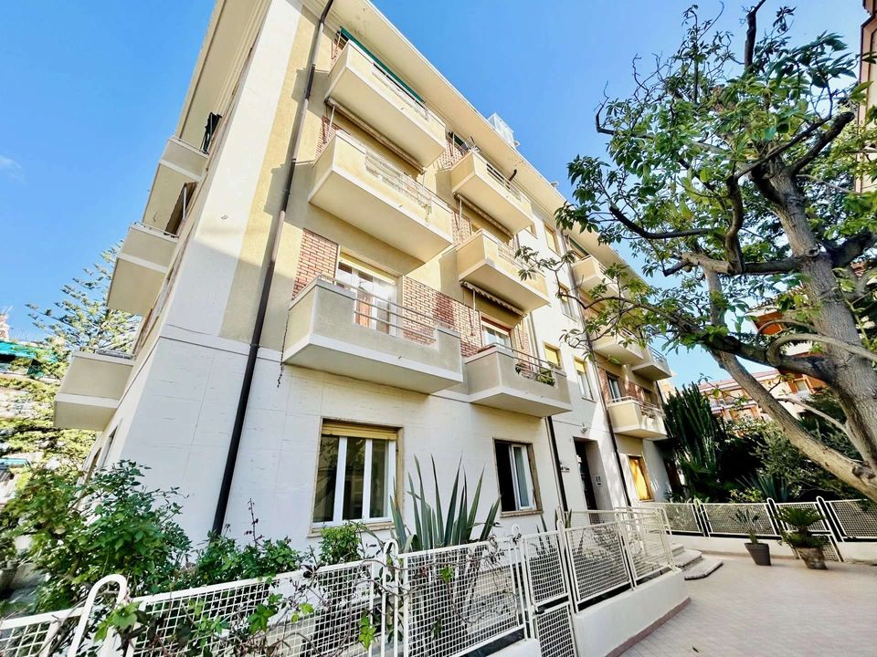 Lejlighed i Bordighera, Imperia - foto 1