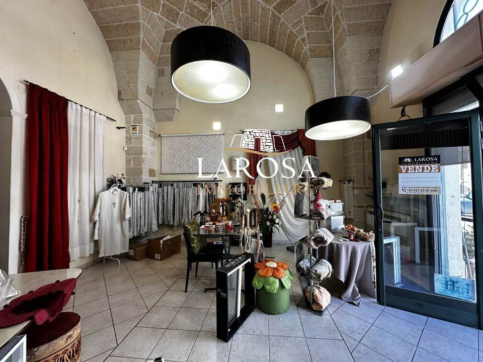 Erhvervsejendom i Caprarica di Lecce, Lecce - foto 2
