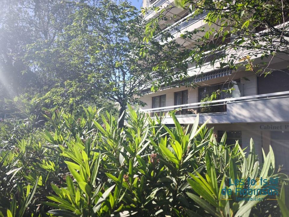 Lejlighed i Le Plessis-Robinson, Hauts-de-Seine - foto 1