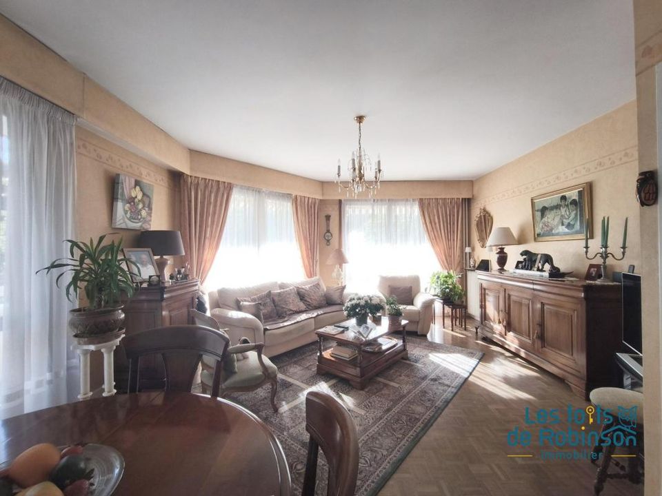 Lejlighed i Le Plessis-Robinson, Hauts-de-Seine - foto 2
