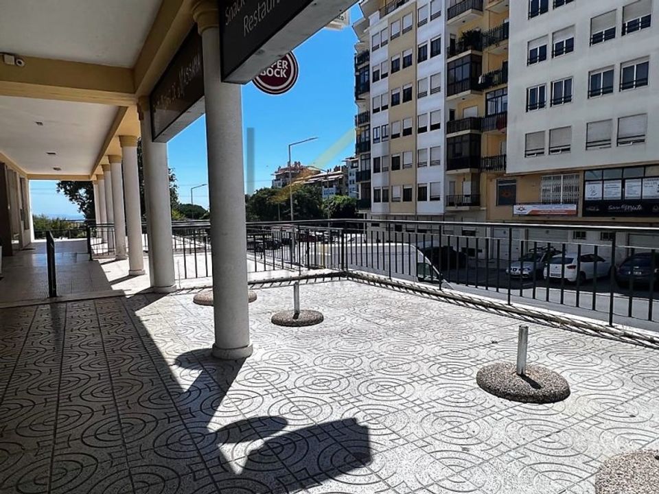 Erhvervsejendom i Belas, Lisbon - foto 1