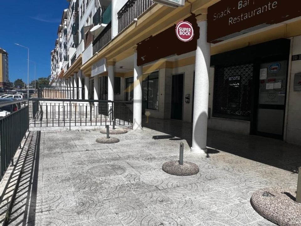 Erhvervsejendom i Belas, Lisbon - foto 2