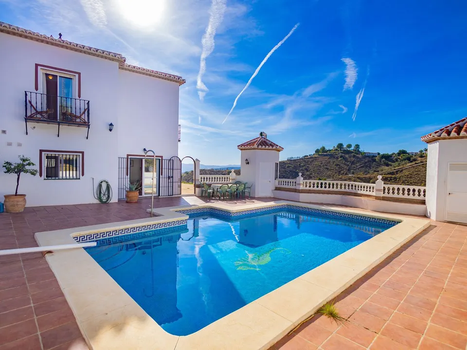 Villa i Canillas De Aceituno, Malaga - foto 1