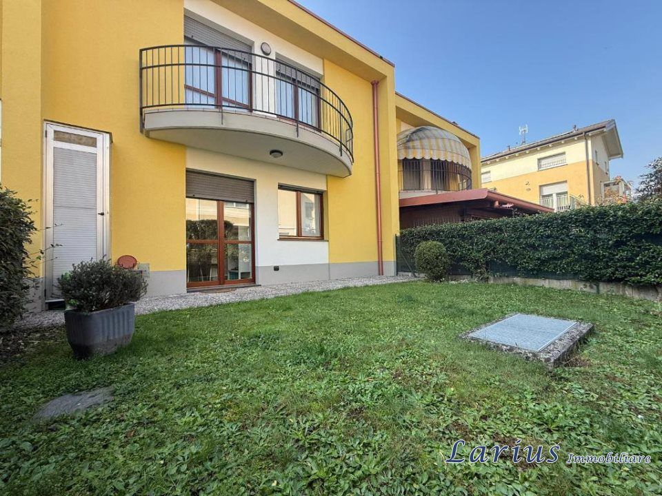 Casa adossada a Erba, Como - foto 2