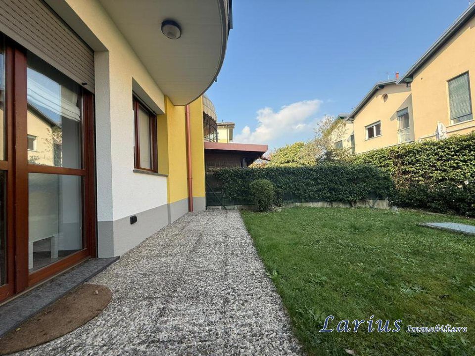 Casa adossada a Erba, Como - foto 4