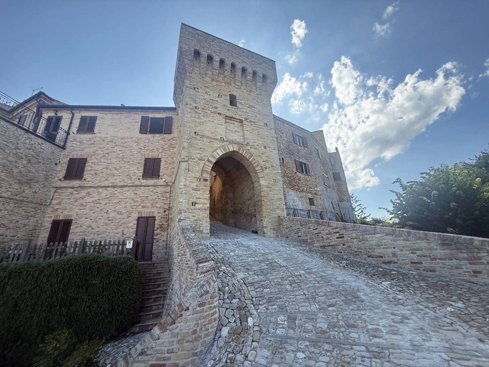 Erhvervsejendom i Cossignano, Ascoli Piceno - foto 1