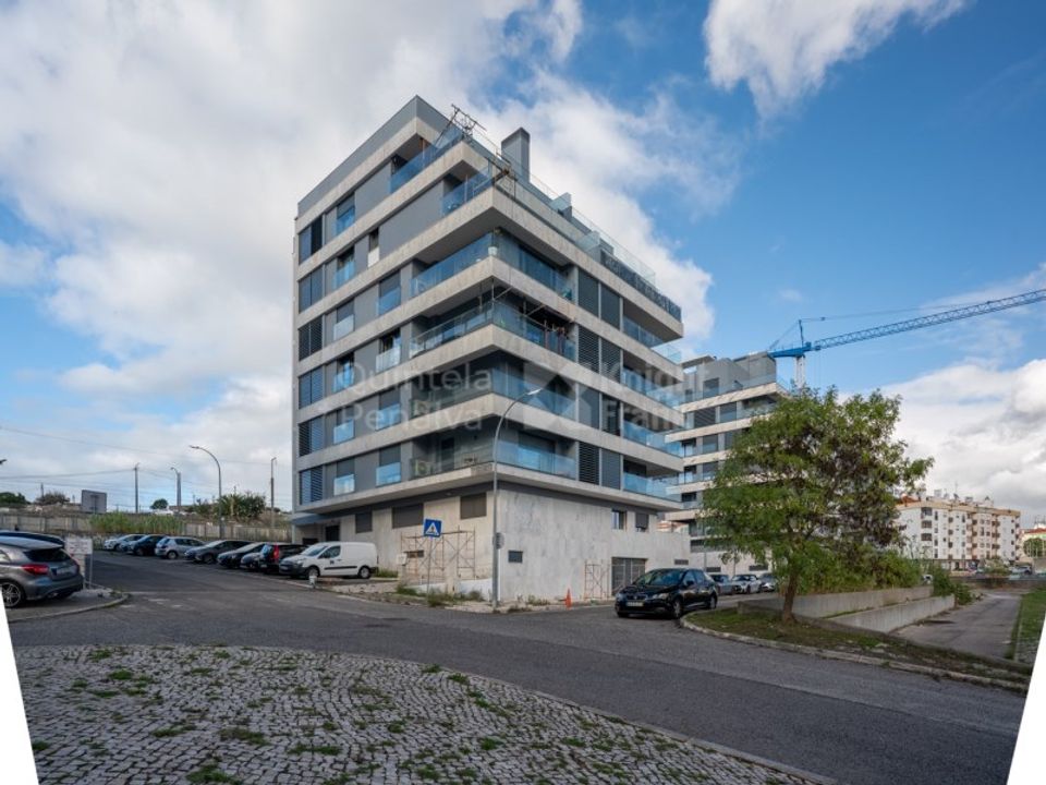 Helårsgrund i Amadora, Lisbon - foto 4