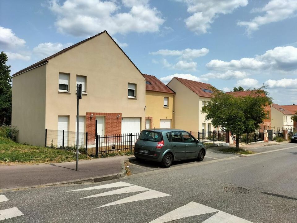 Helårsgrund i Noyon, Oise - foto 1