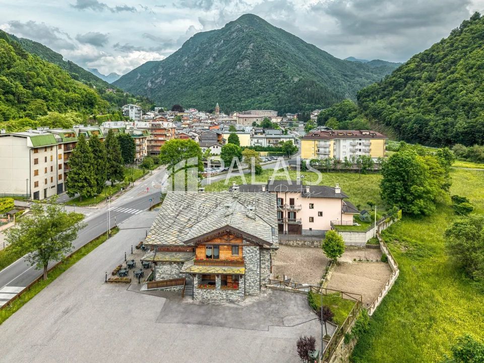 Erhvervsejendom i Vernante, Cuneo - foto 1