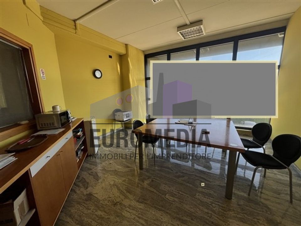 Erhvervsejendom i Montebello Vicentino, Vicenza - foto 2