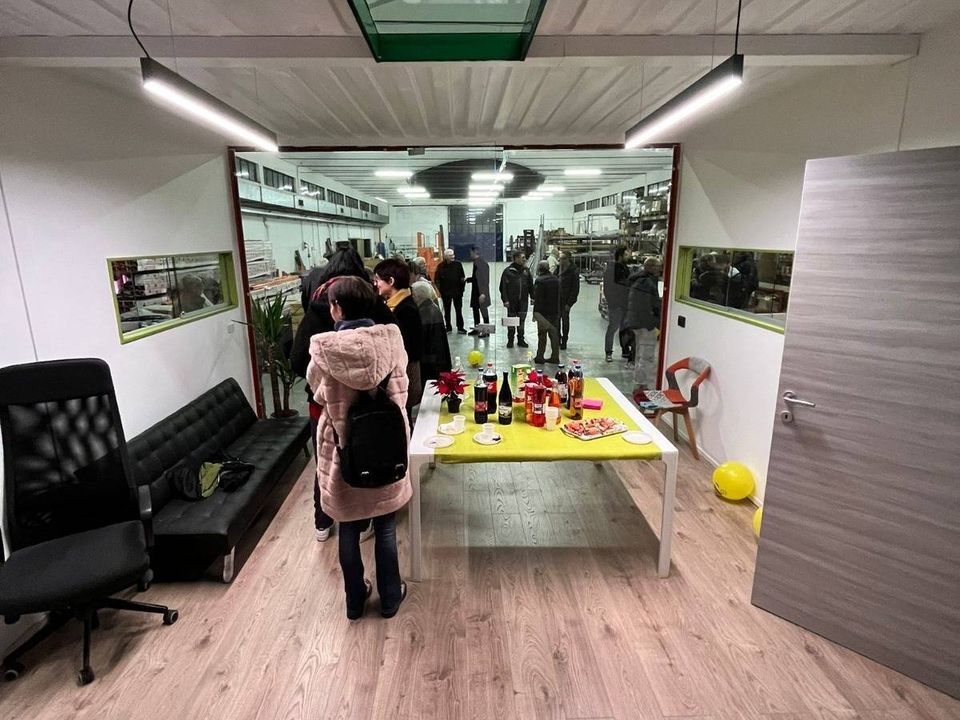 Erhvervsejendom i Abbiategrasso, Milan - foto 4