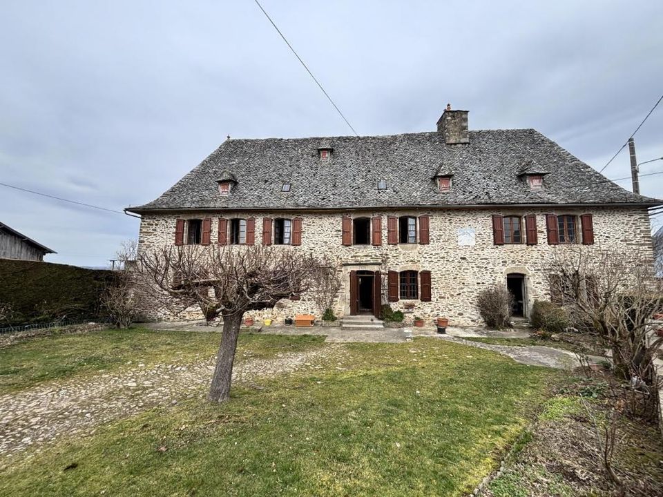 Farm i Roannes-Saint-Mary, Cantal - foto 1