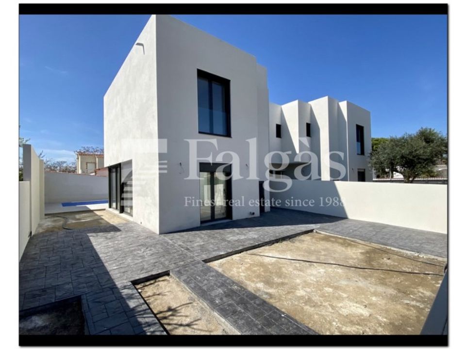 Villa en Requesens, Gerona - foto 5