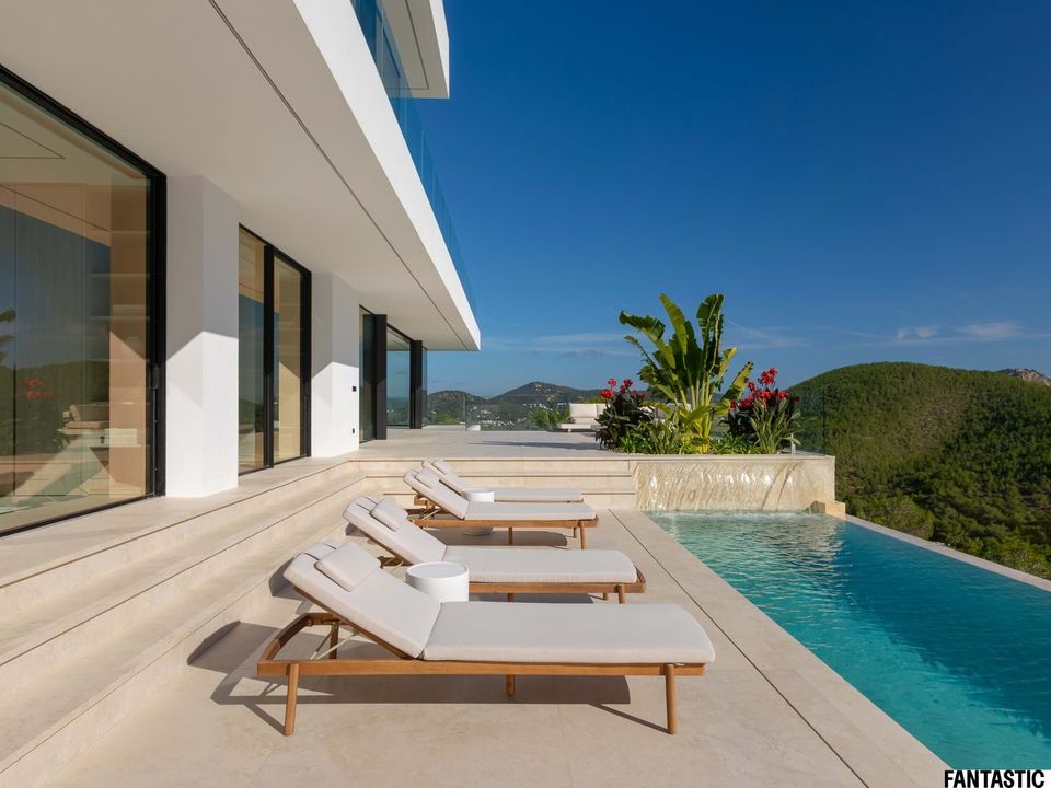 Villa i Santa Eulalia Del Rio, Ibiza - foto 1