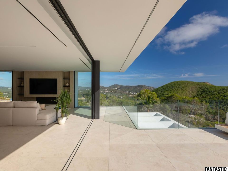 Villa i Santa Eulalia Del Rio, Ibiza - foto 2