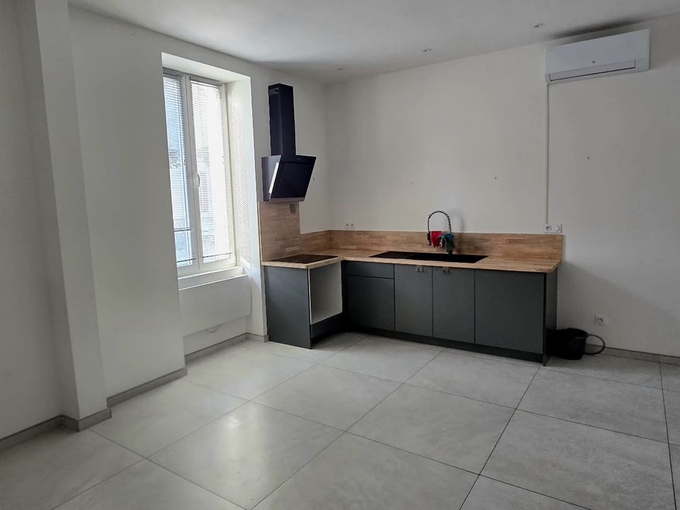 Lejlighed i Chateaurenard, Bouches-du-Rhone - foto 1