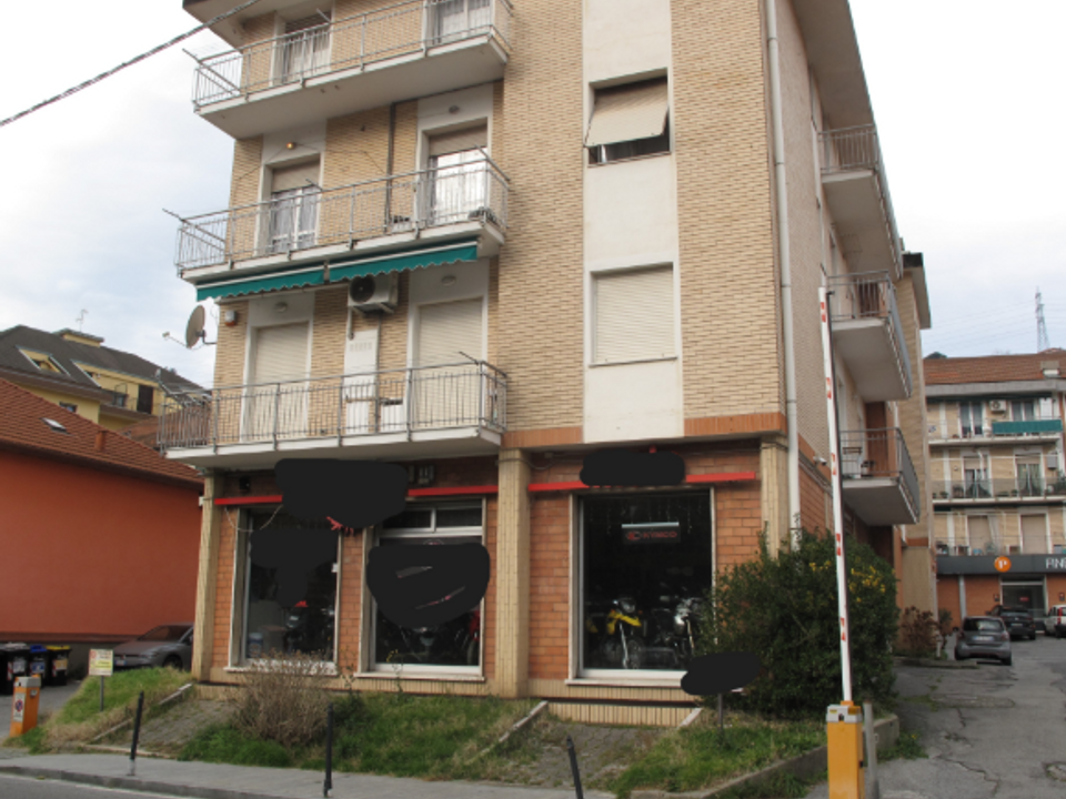 Erhvervsejendom i Serra Ricco, Genoa - foto 1