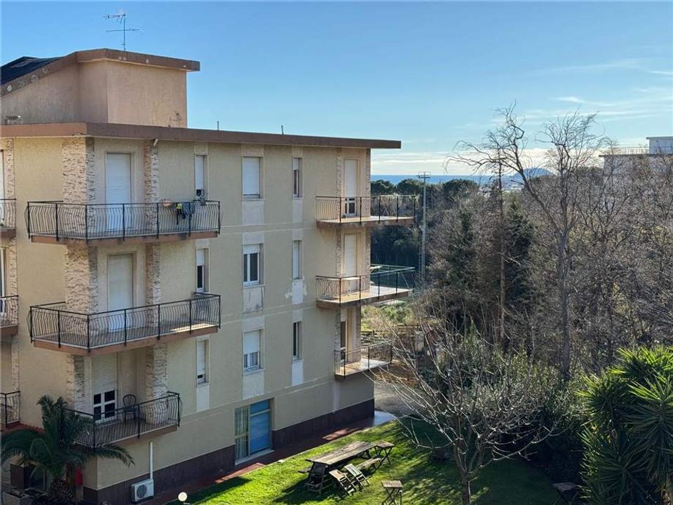 Lejlighed i Ceriale, Savona - foto 2