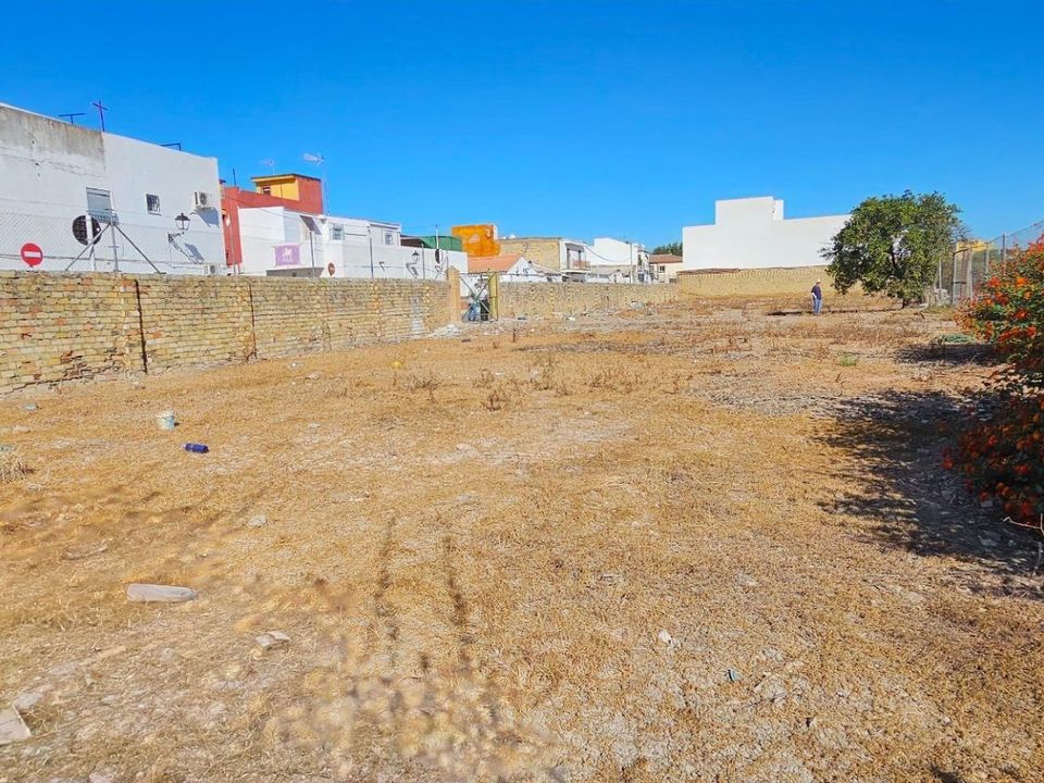 Helårsgrund i La Algaba, Sevilla - foto 3
