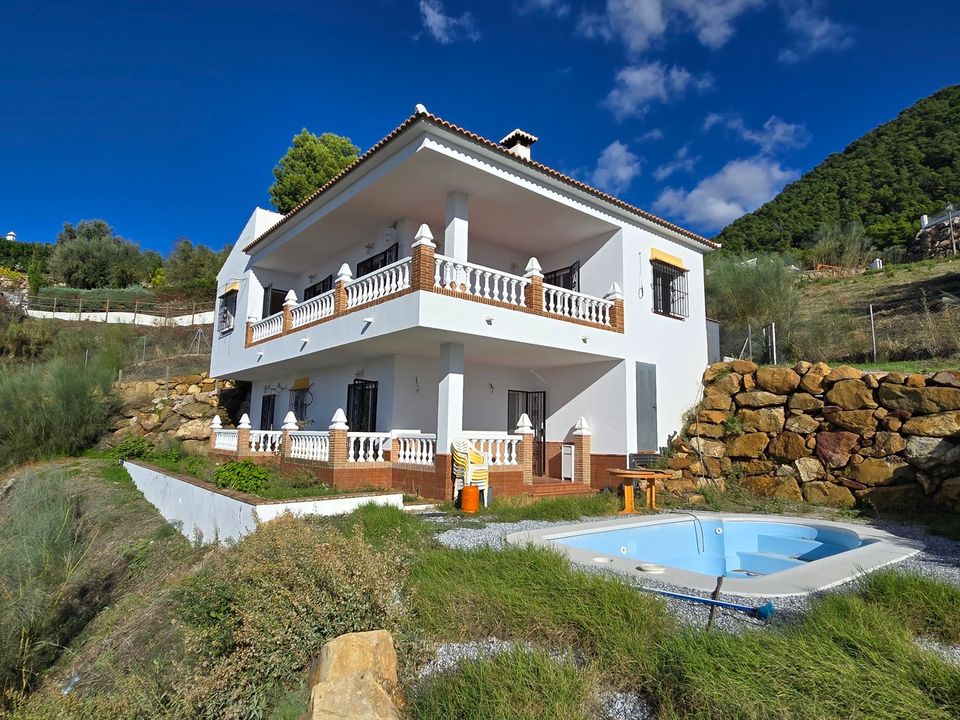 Villa i Alcaucin, Malaga - foto 1