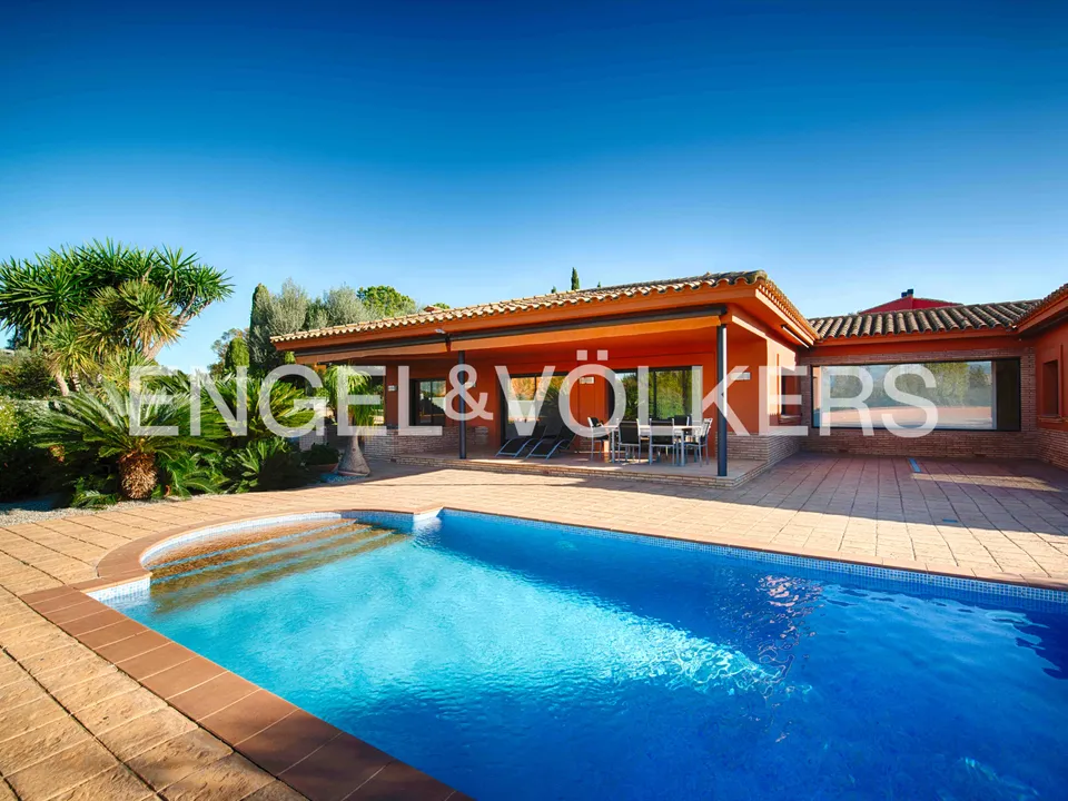 Villa i Peralada, Gerona - foto 1