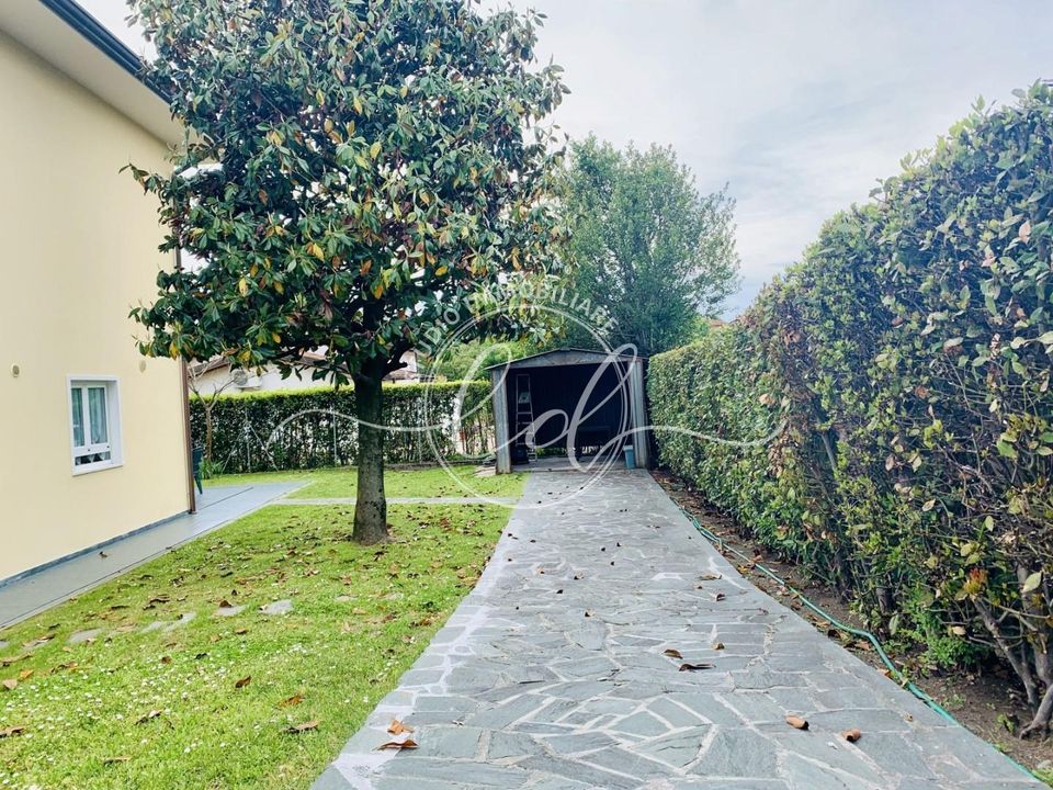 Byhus i Pietrasanta, Lucca - foto 1