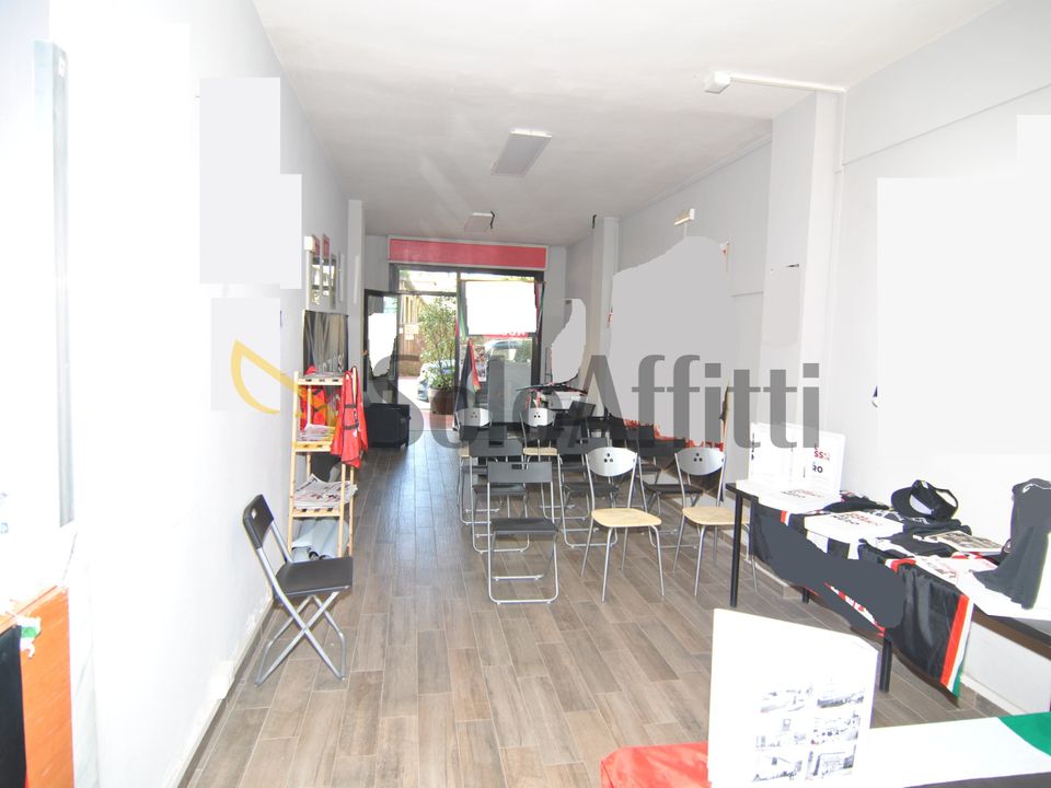 L'establiment comercial a Pontedera, Pisa - foto 1