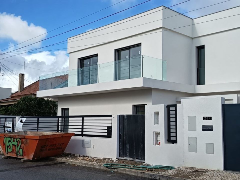 Villa i Sao Domingos de Rana, Lisbon - foto 1